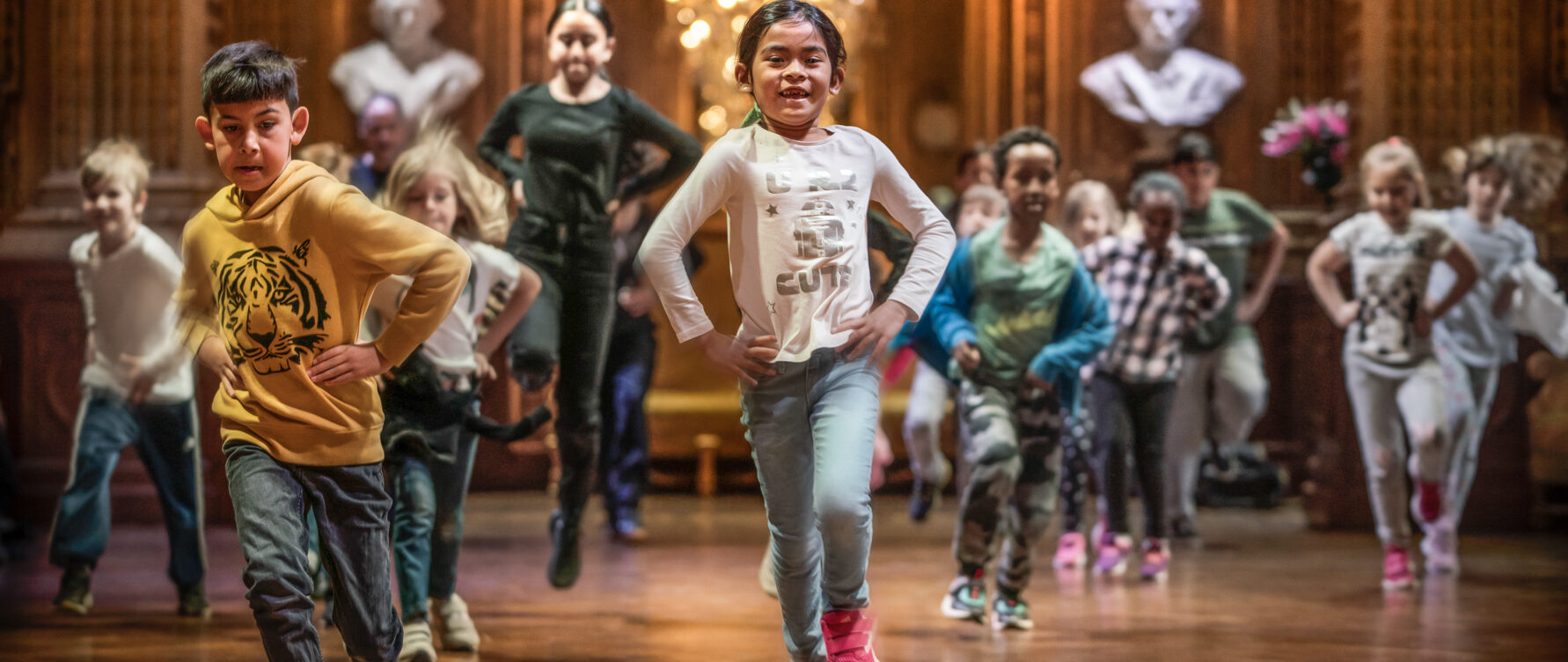 Students from Smedshags School discover The Magical House with Young at the Opera, Royal Swedish Opera. Photographer: Markus Gårder