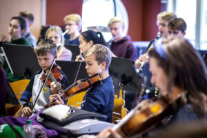 YOMA - Young Musicians Academy stöds I tre projekt av Signatur – insamlingsstiftelse för musikfrämjande