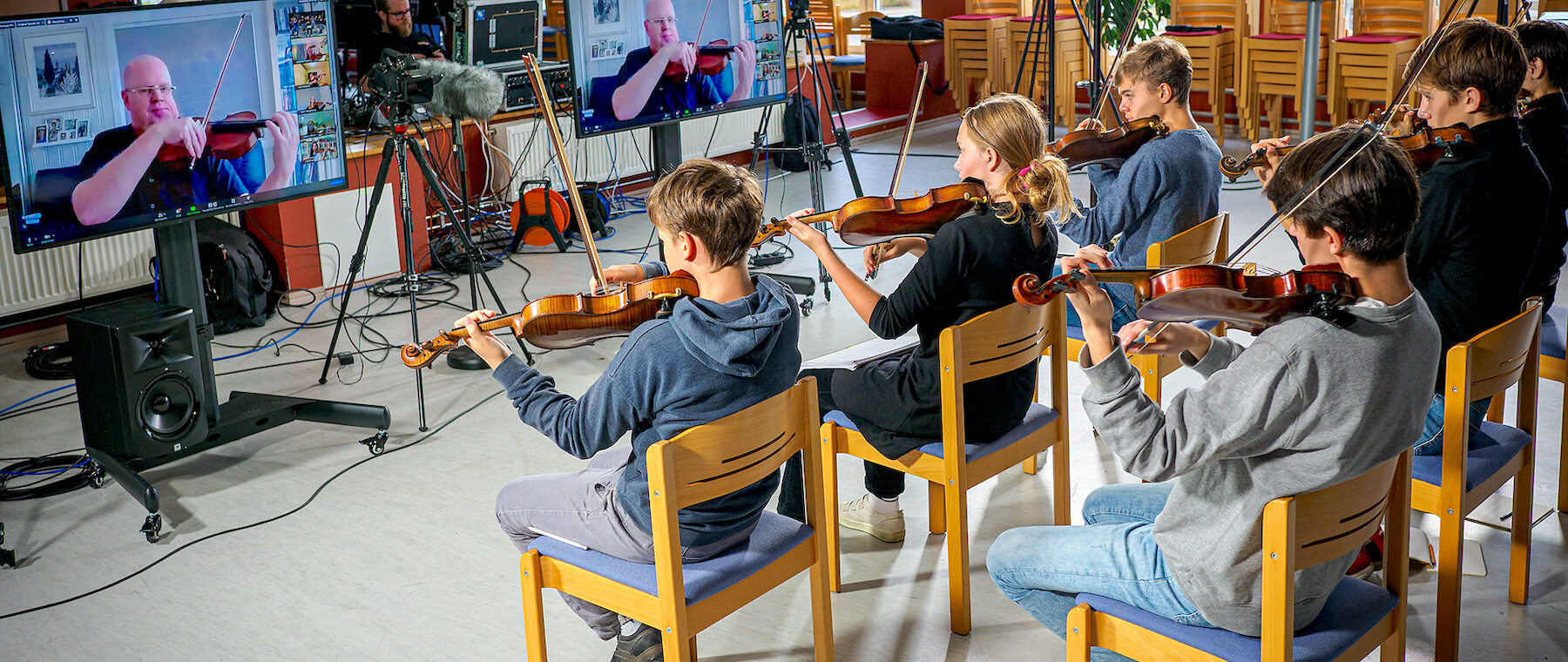 Young Musicians Academy håller digital kurs hösten 2021.